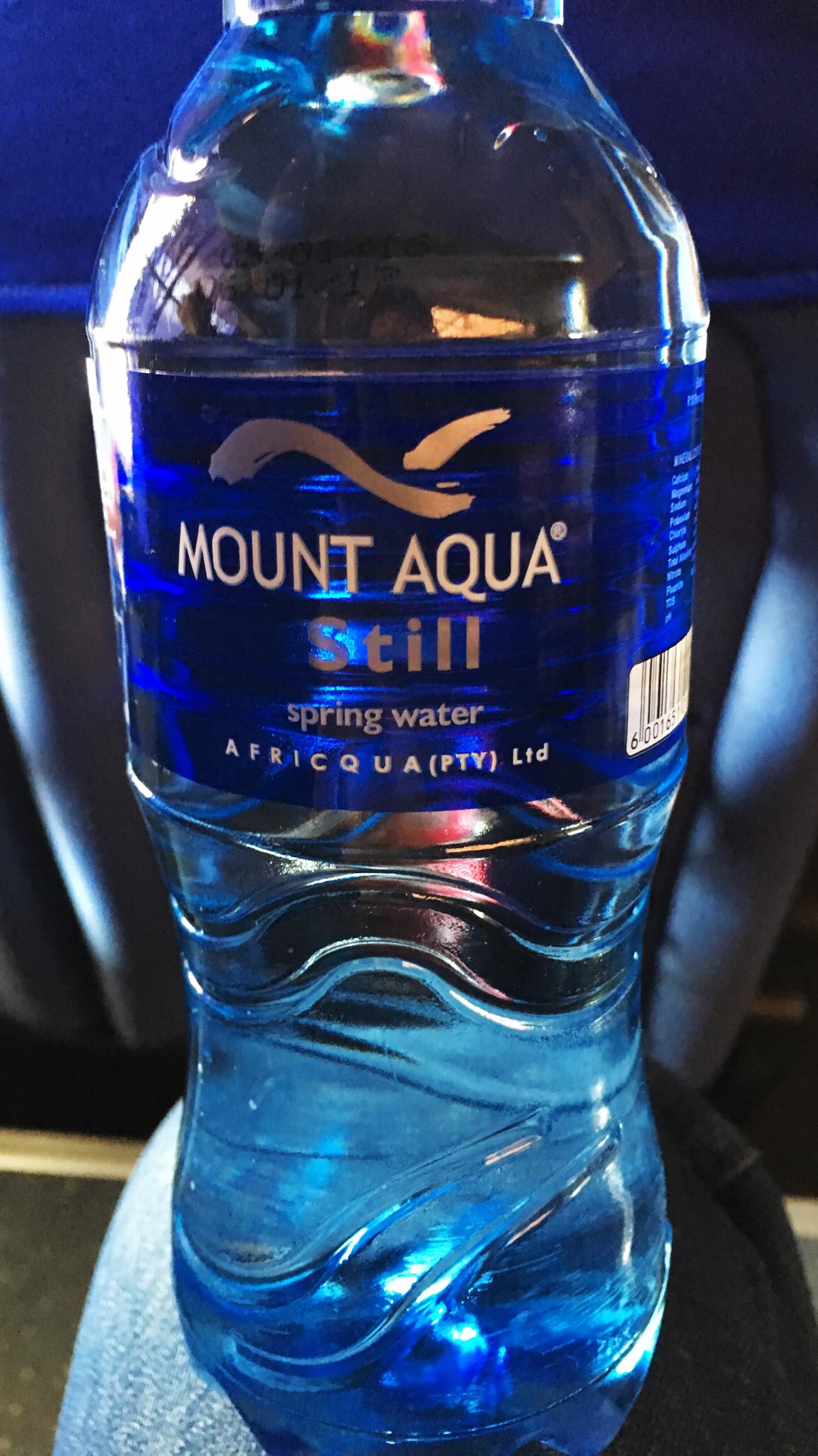 车上的第一瓶水
